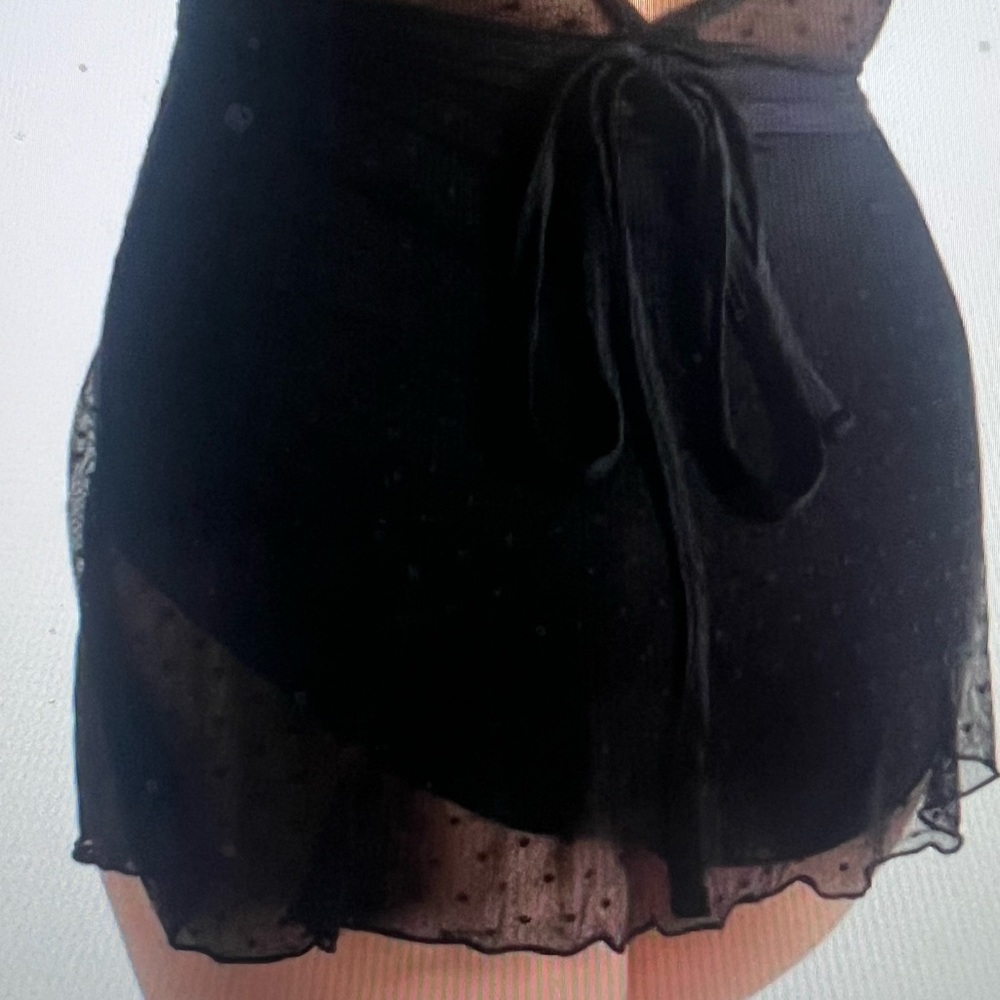 CAPEZIO mesh dot black dance wrap, worn once, petite small